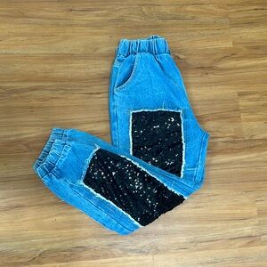 Embelished Sequined Pearl Denim Jeans - M